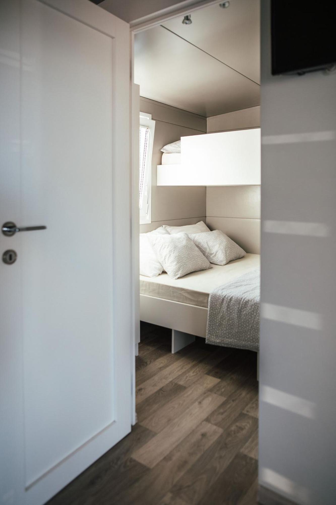 Rasin Mobile Homes Pakostane